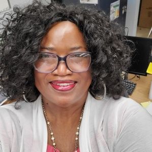 Meet your Posher, Teresa